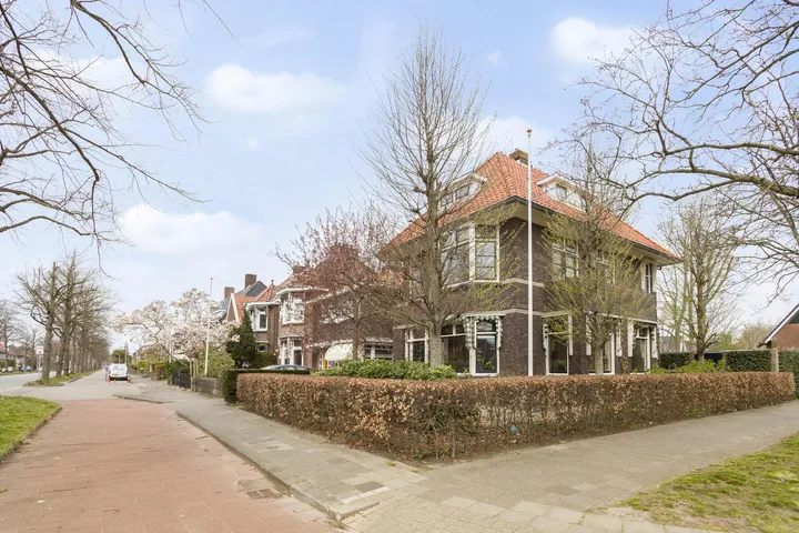 Mr. P.j. Troelstraweg 56