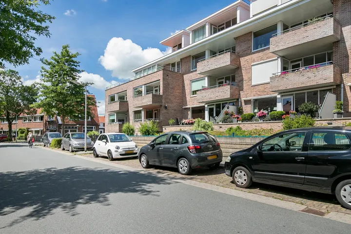 Ferdinand Bolstraat 34 – B