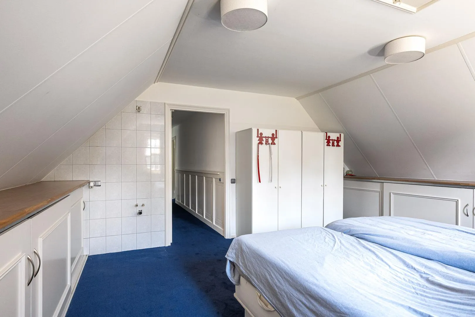 287605587.jpg