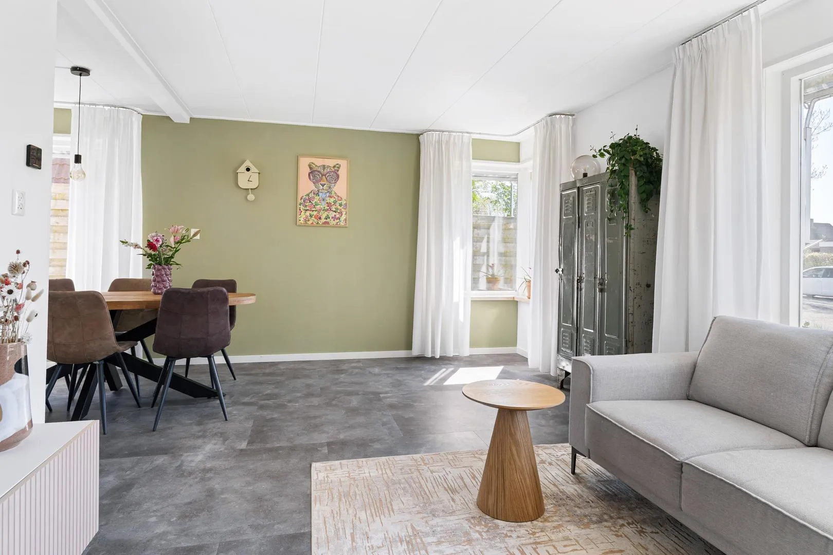274617126.jpg