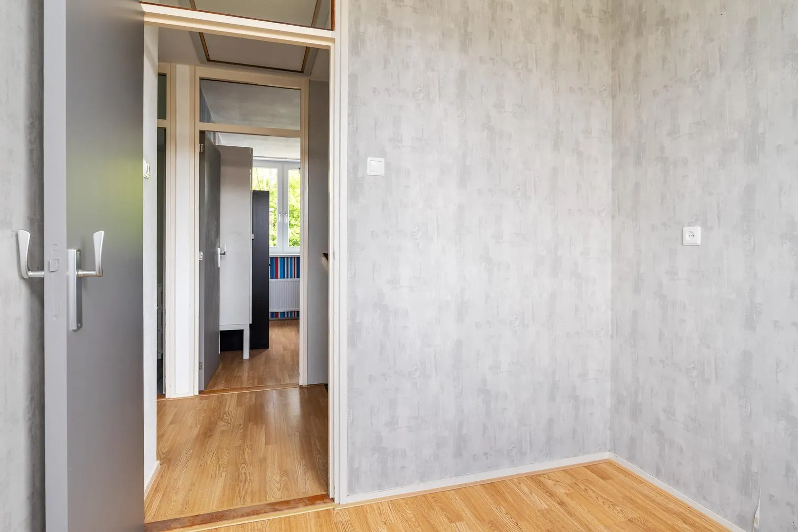 275521358.jpg