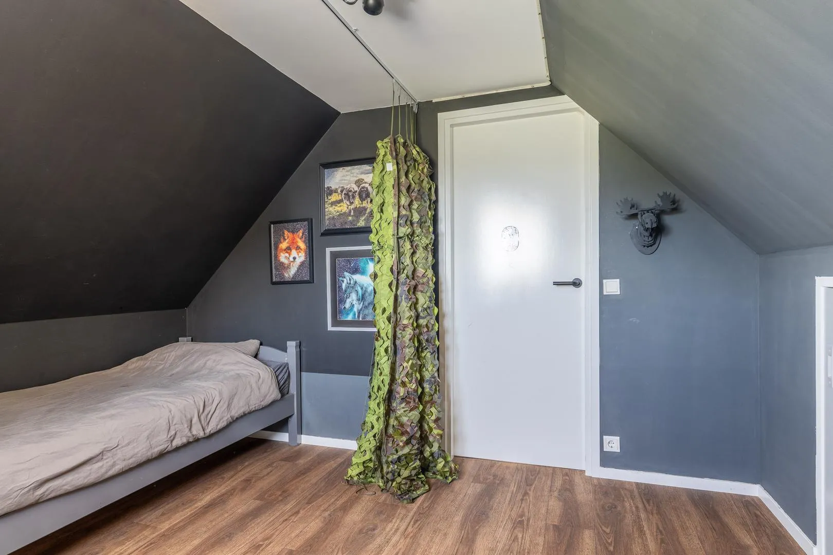 285190547.jpg