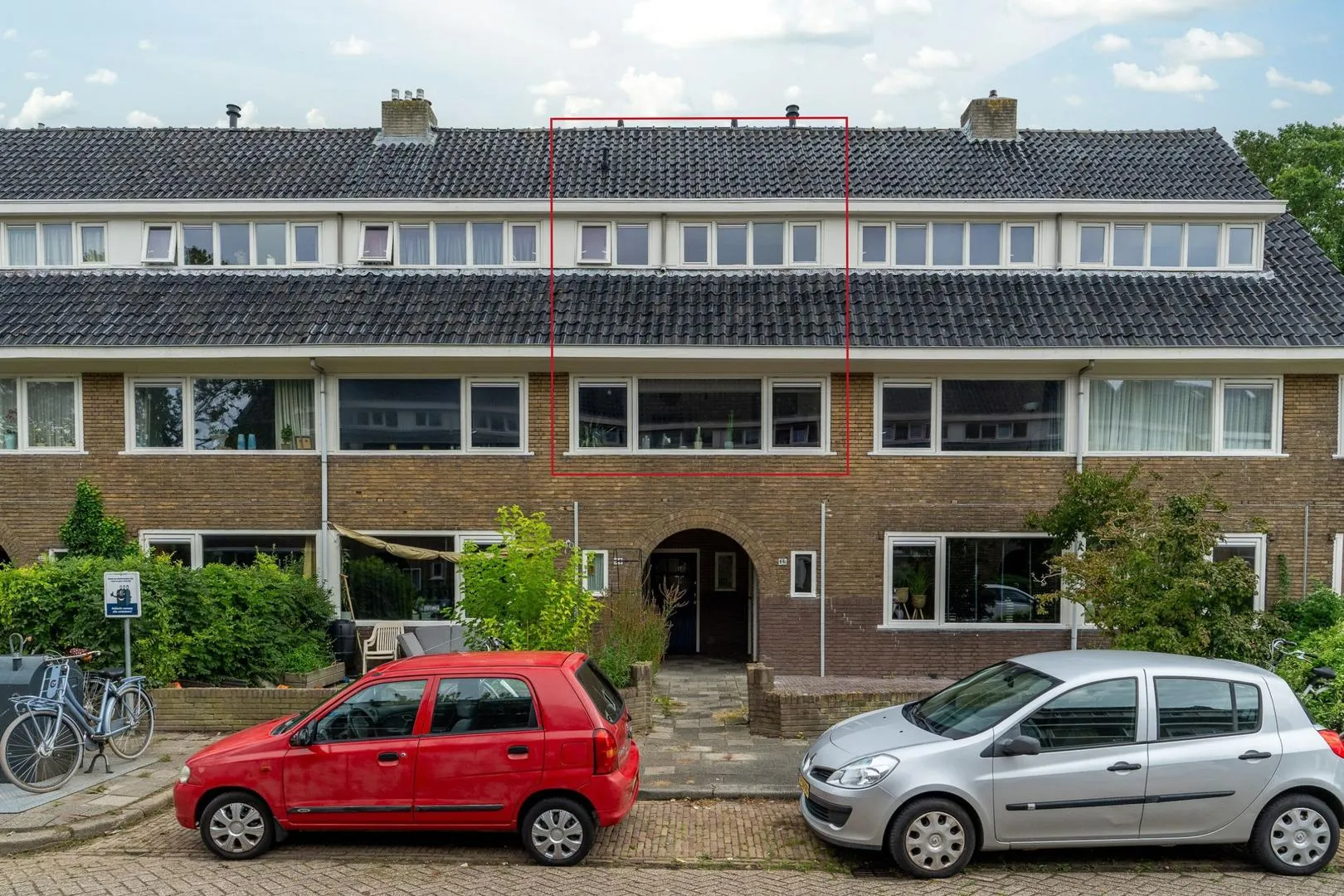 293533129.jpg