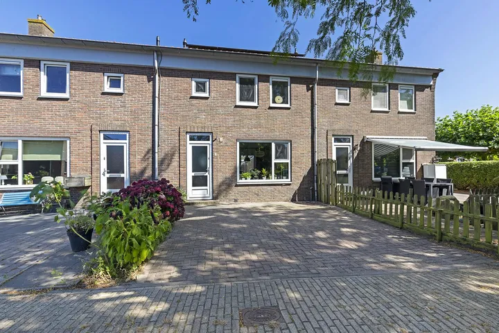 194635455.jpg foto-1